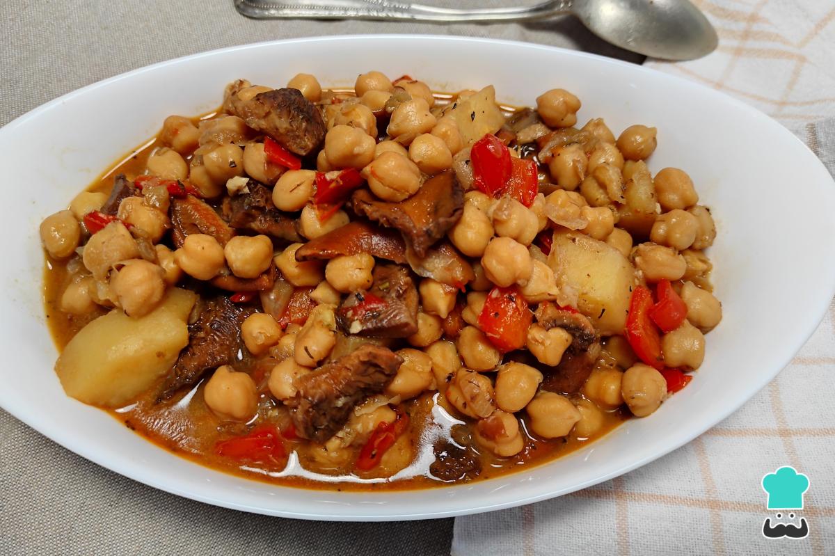 Receta de Garbanzos con níscalos