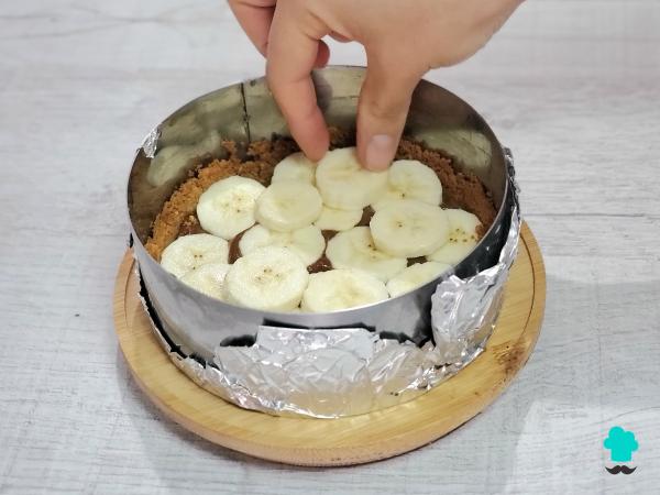 Receta de Tarta banoffee original: rápida, fácil y con una combinación irresistible - Paso 6