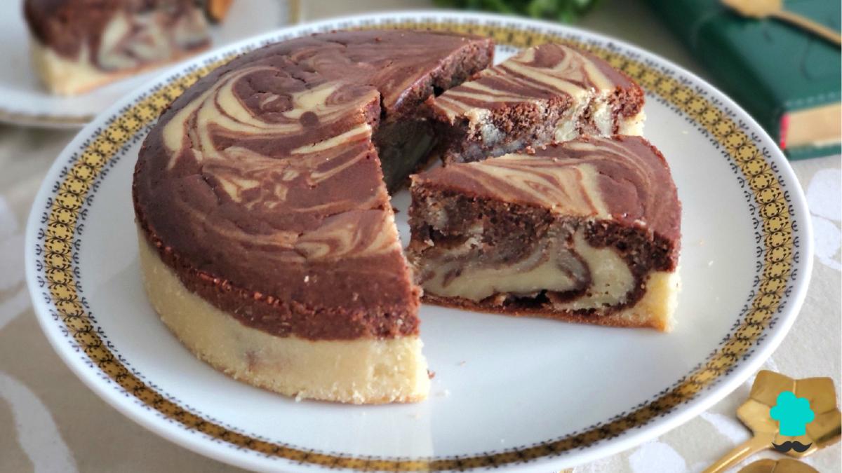 Receta de Bizcocho marmolado de yogur y chocolate: el postre fácil y esponjoso que parece sacado de una pastelería