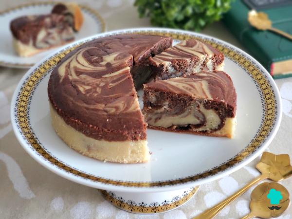 Receta de Bizcocho marmolado de yogur y chocolate: el postre fácil y esponjoso que parece sacado de una pastelería - Paso 9