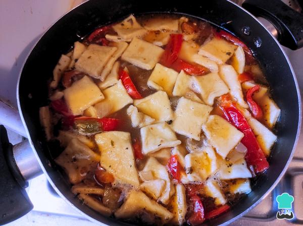 Receta de Pantrucas con huesos carnudos - Paso 6