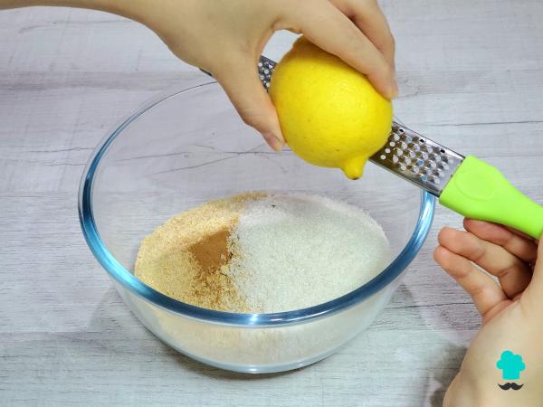 Receta de Panellets de boniato y piñones: cómo hacerlos en casa para que queden tiernos por dentro - Paso 1