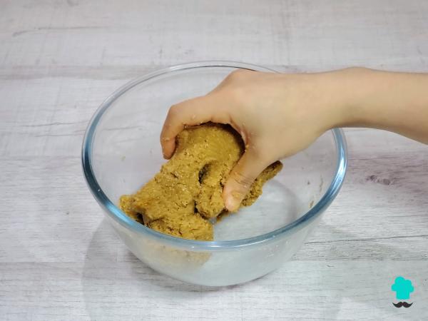 Receta de Panellets de boniato y piñones: cómo hacerlos en casa para que queden tiernos por dentro - Paso 3