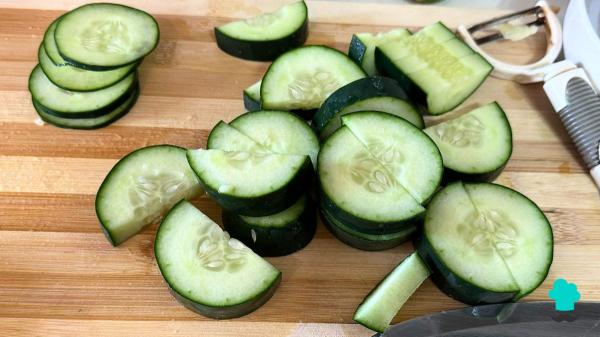 Receta de Sopa fría de pepino y manzana: el plato más fresco y ligero del verano - Paso 2
