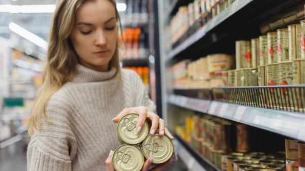 Ya ha entrado en vigor: las latas de mejillones, sardinas, berberechos y almejas cambian su denominación en el supermercado - Un cambio que afecta a millones de hogares 