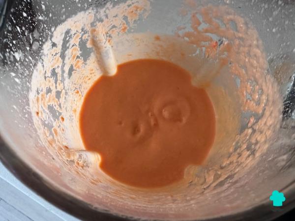 Receta de Salmorejo sin pan con huevo duro: la versión más ligera, cremosa y rica en proteínas - Paso 6