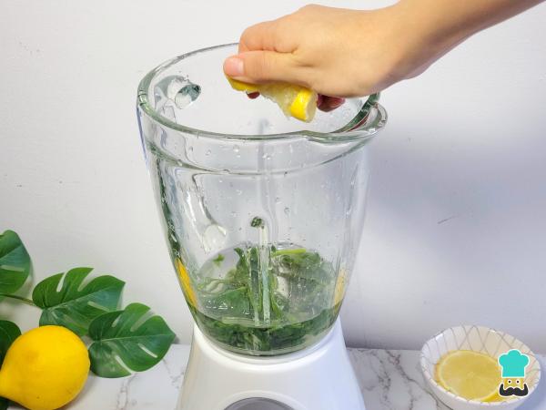 Jugo de espinaca: para qué sirve y beneficios - Paso 2
