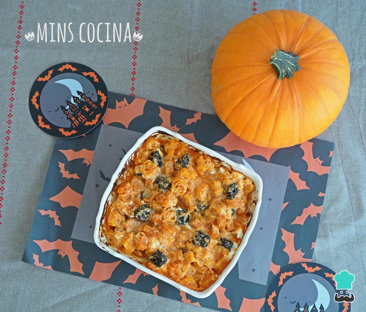 Receta de Pasta para Halloween al horno con tomate y queso