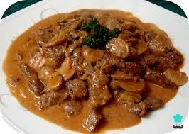 Receta de Boeuf Stroganoff (Solomillo de buey Stroganoff)