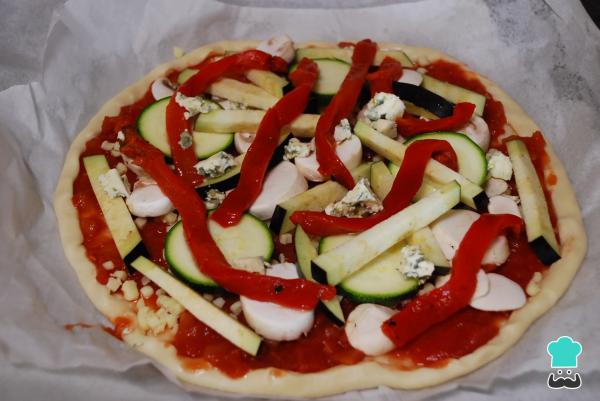 Receta de Pizza vegetal con queso azul - Paso 5