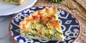 Receta de Pastel de calabacín al horno con queso gratinado: cremoso y con un toque crujiente irresistible