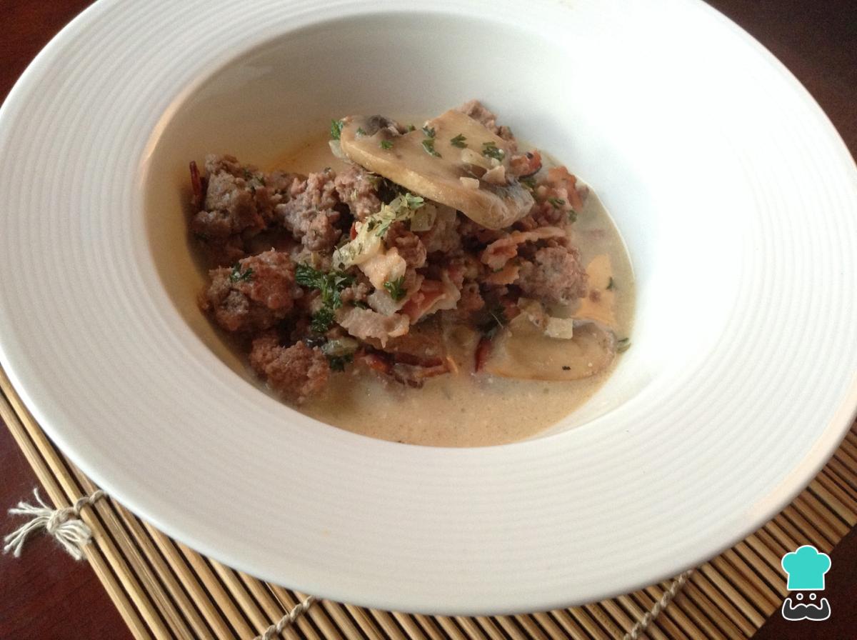 Receta de Salteado de carne con champiñones