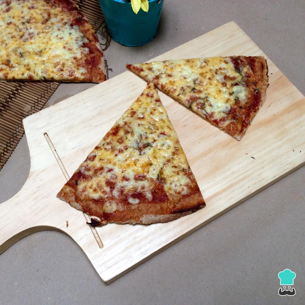 Receta de Pizza vegetariana con queso