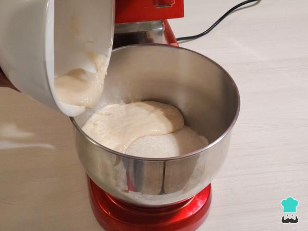 Receta de Roscón de Reyes sin lactosa - Paso 3