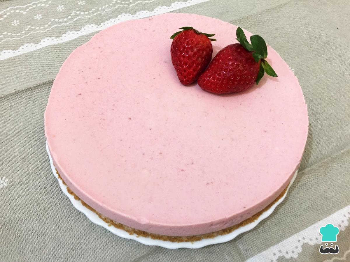 Receta de Tarta de fresa y nata sin horno