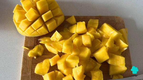 Receta de Mousse de mango y yogur: un postre cremoso y refrescante con solo 4 ingredientes - Paso 2