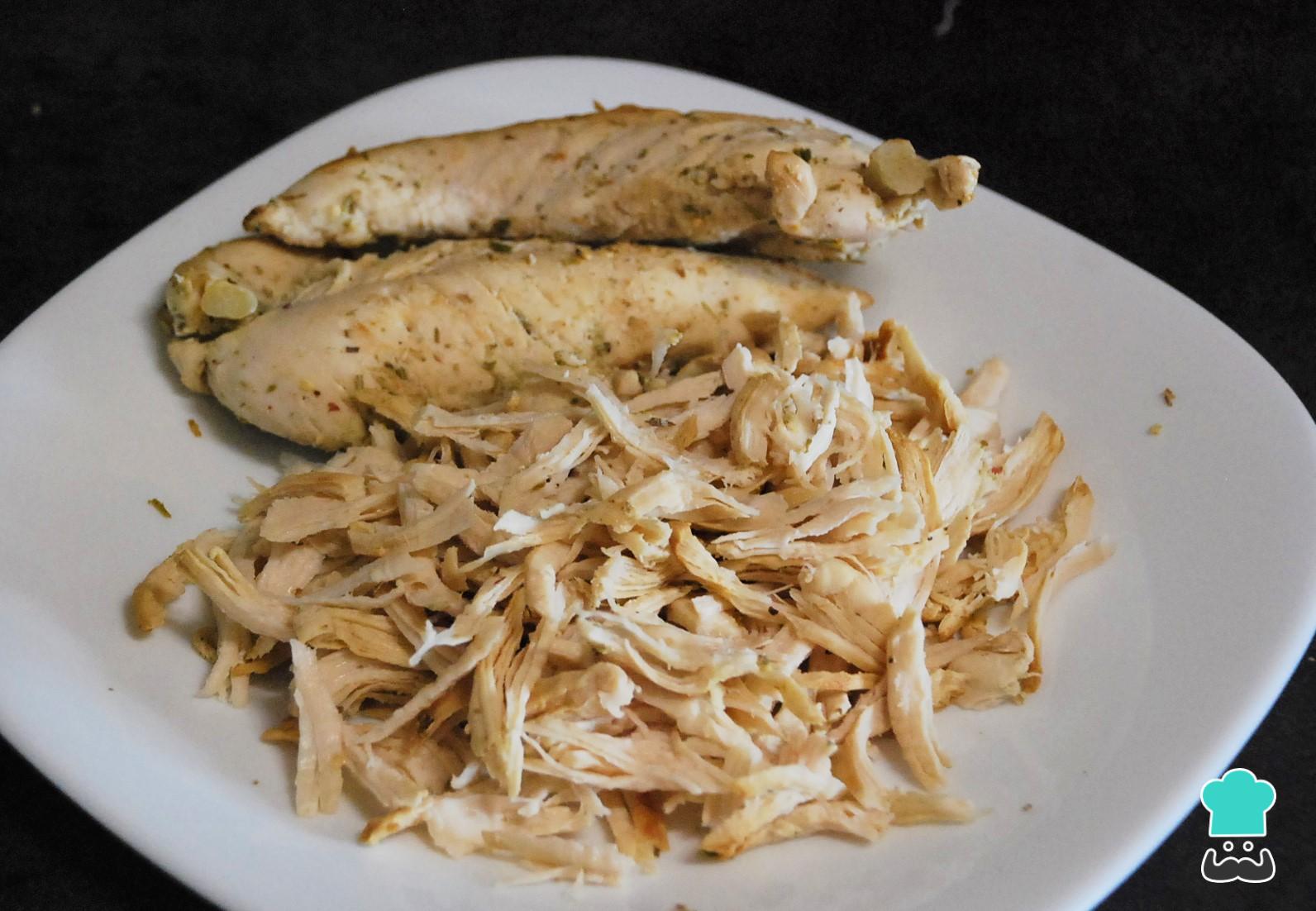 Sándwich de pollo con queso Fácil