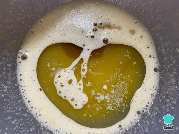 Receta de Bizcocho de plátano y huevo - Paso 4