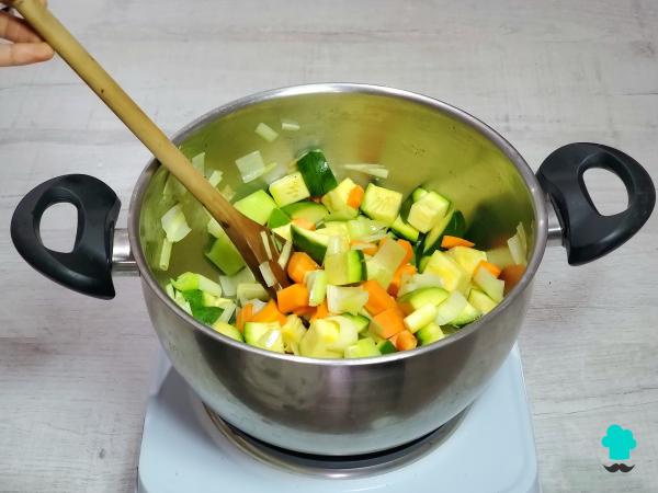 Receta de Crema de calabaza y calabacín: un plato fácil, suave y sabroso de temporada - Paso 3