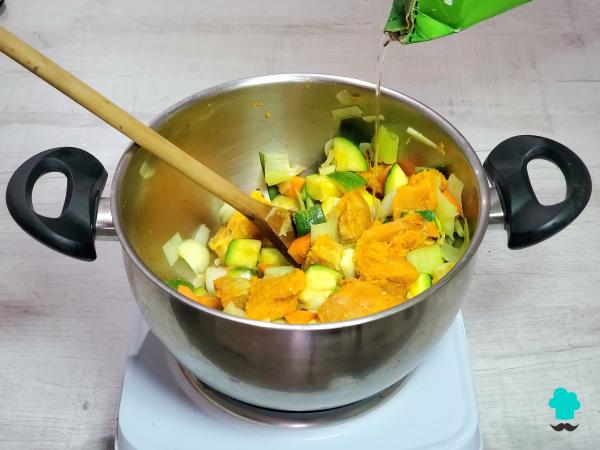 Receta de Crema de calabaza y calabacín: un plato fácil, suave y sabroso de temporada - Paso 5