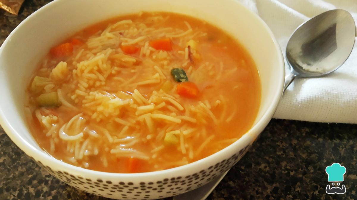 Receta de Sopa de fideos con verduras