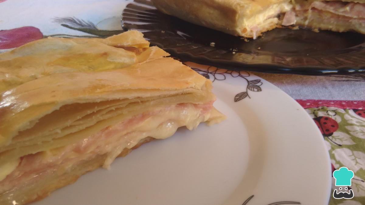 Receta de Torta de fiambre hojaldrada