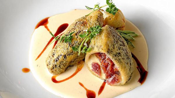 Cinco recetas irresistibles con setas de primavera para disfrutar de la temporada - Colmenillas rellenas de jamón