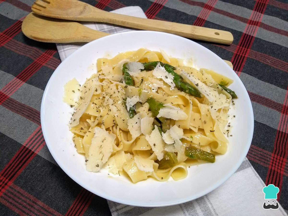 Receta de Pasta con espárragos