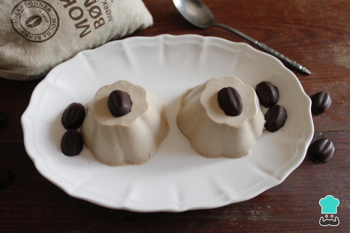 Receta de Panna cotta de café