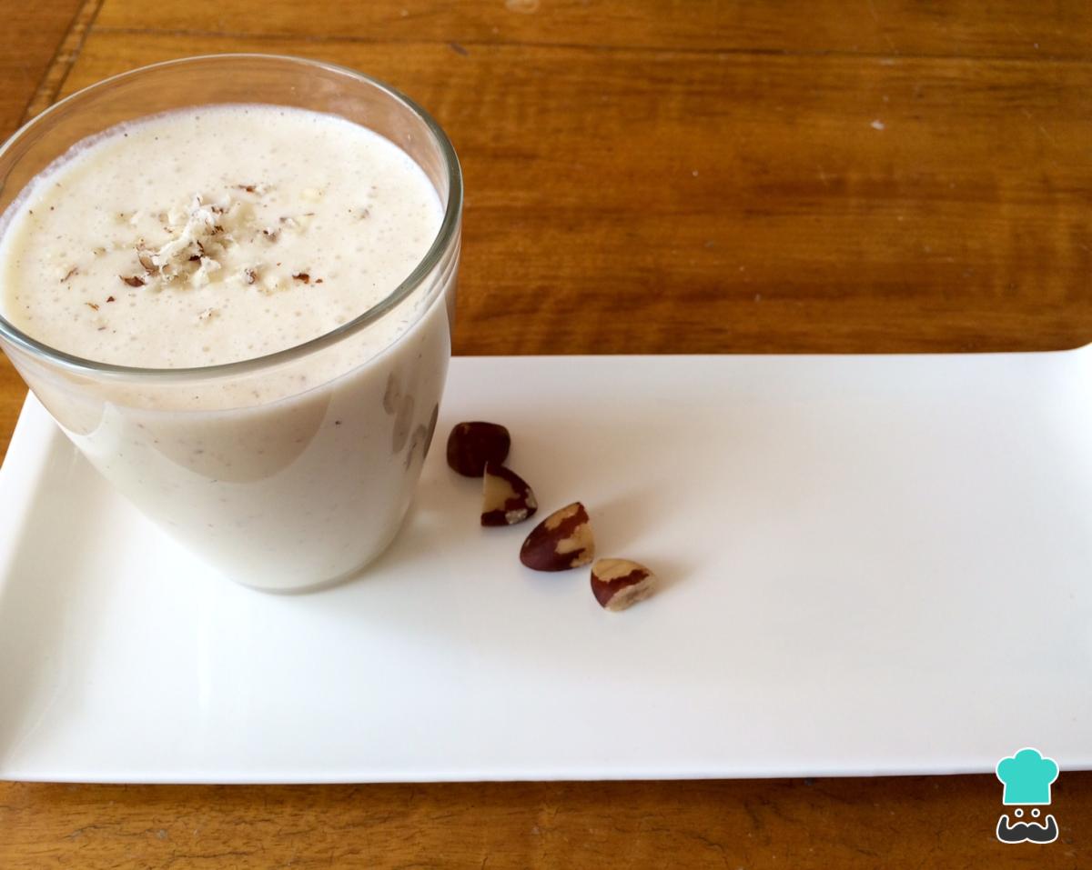 Batido de proteína con plátano y nueces
