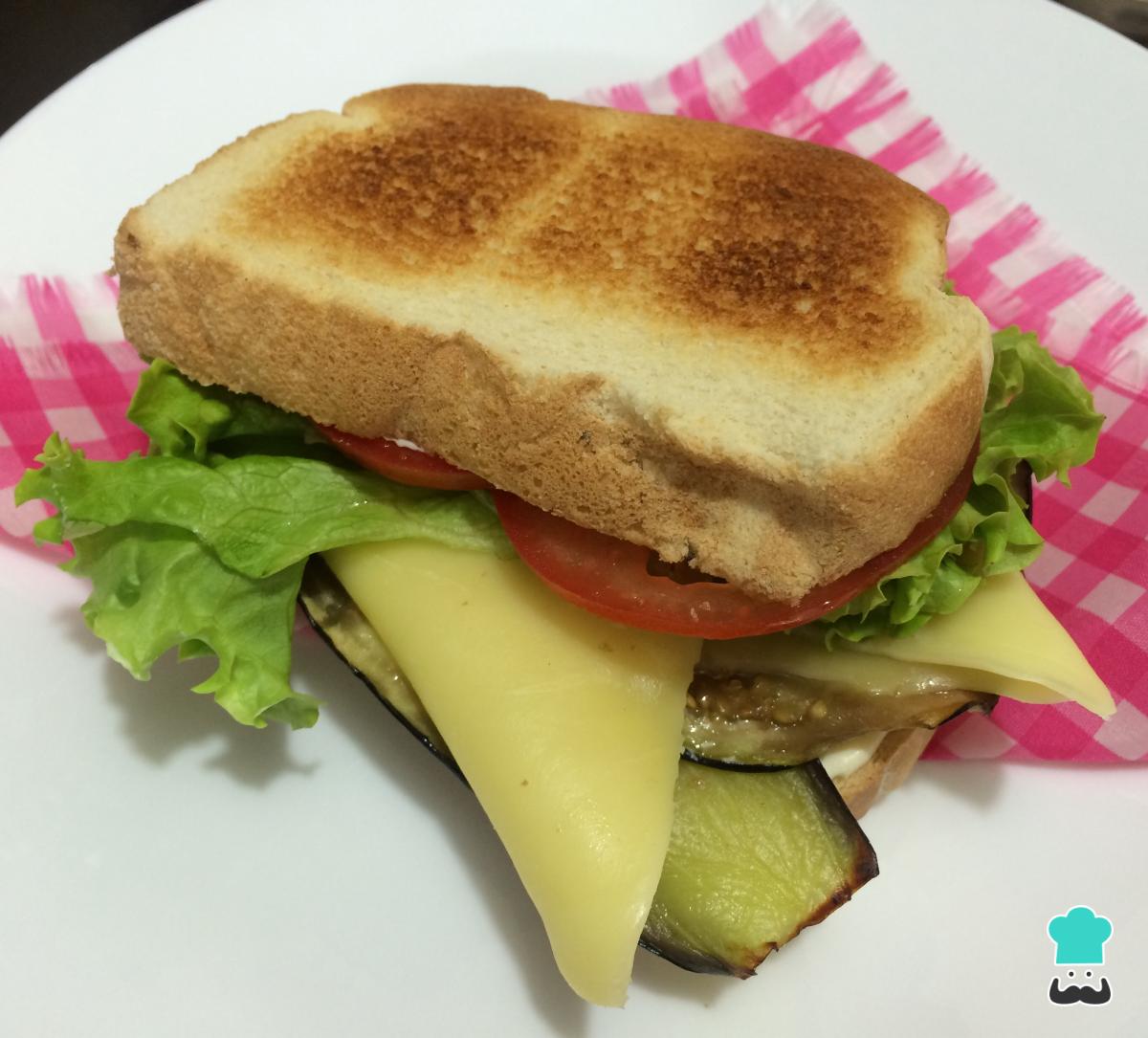 Receta de Sándwich vegetariano de berenjenas