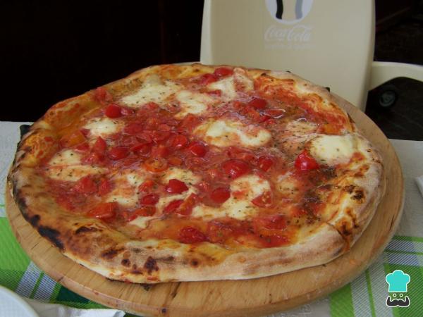 Receta de Pizza marinera con gambas