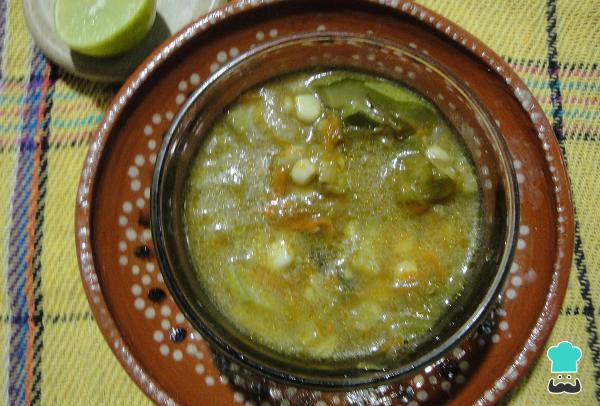 Receta de Sopa de flor de calabaza