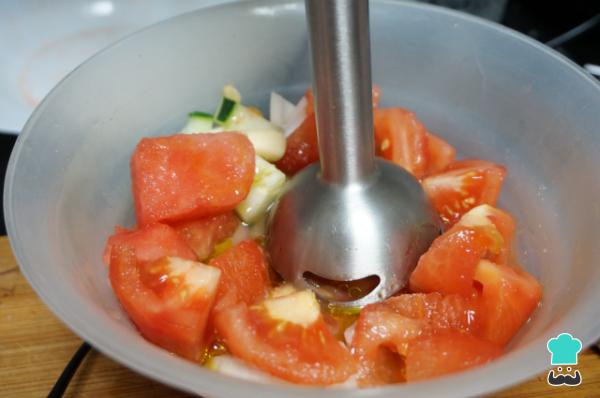 Receta de Gazpacho de sandía - Paso 4