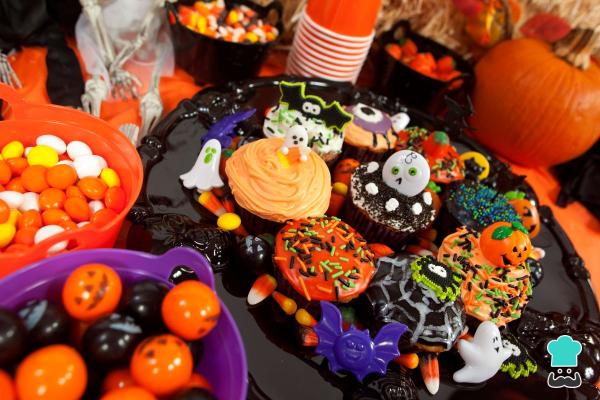 Cupcakes de Halloween - Mix de cupcakes: cementerio, momias, calabazas