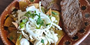 Receta de Chilaquiles verdes con bistec