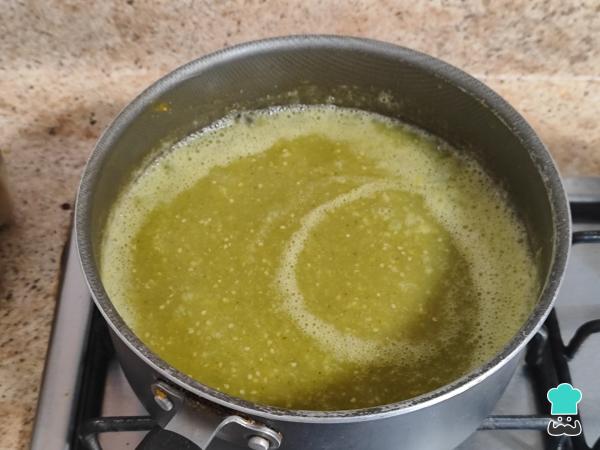 Receta de Chilaquiles verdes con bistec - Paso 4