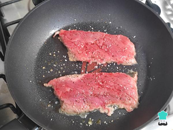 Receta de Chilaquiles verdes con bistec - Paso 5