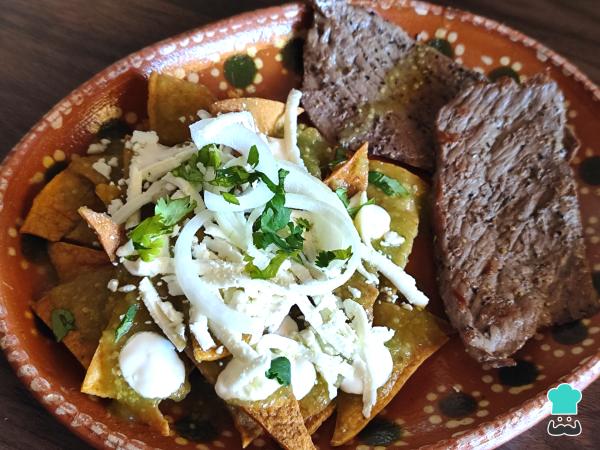 Receta de Chilaquiles verdes con bistec - Paso 6