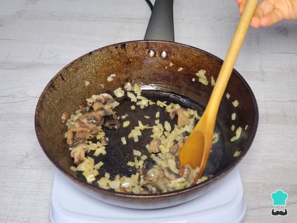 Receta de Pollo en salsa de champiñones sin nata - Paso 3