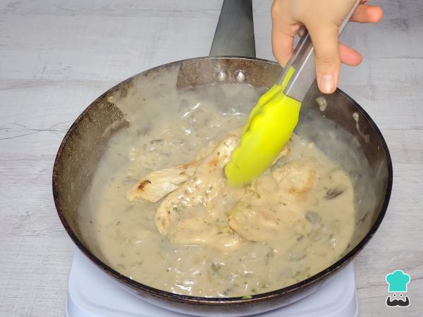 Receta de Pollo en salsa de champiñones sin nata - Paso 6