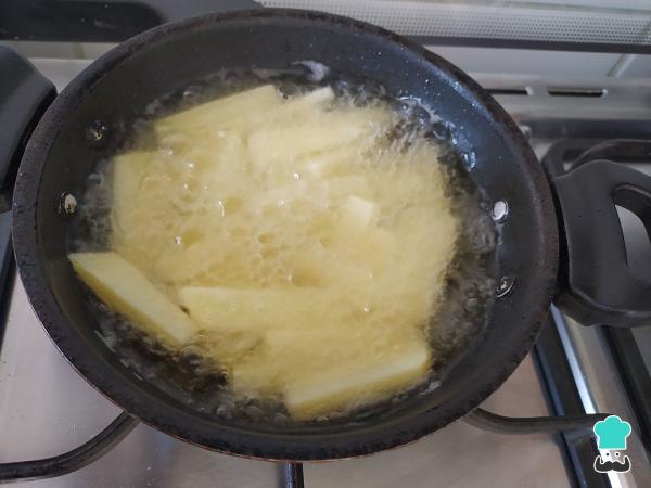 Receta de Salchipapas peruanas - Paso 3