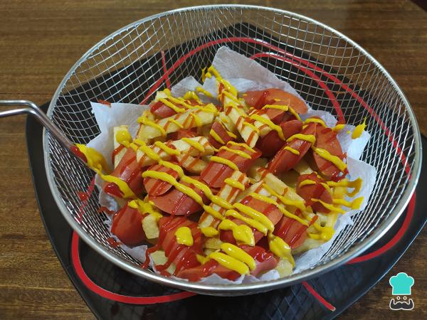 Receta de Salchipapas peruanas - Paso 6