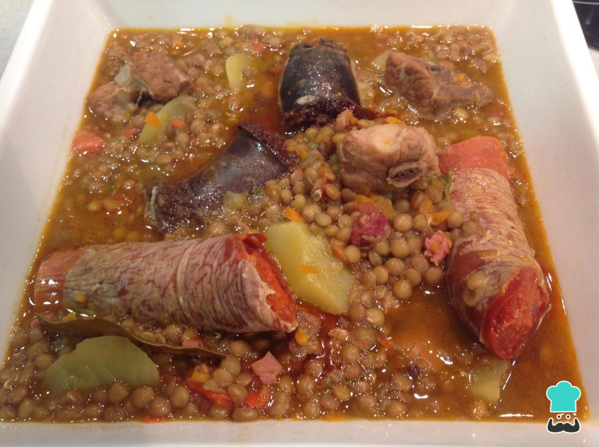Receta de Lentejas con costillas y morcilla