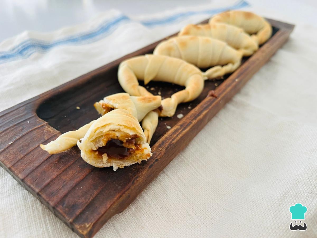 Receta de Medialunas con tapas de pascualina