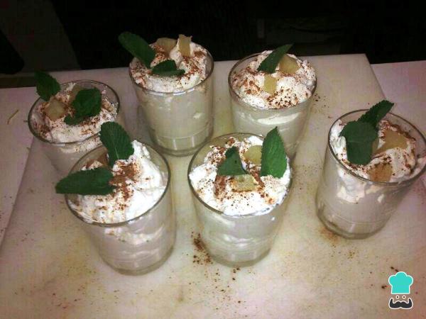 Receta de Piña fresca con crema de su zumo