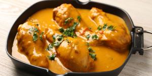 Receta de Pollo en salsa española: el guiso casero fácil y más sabroso