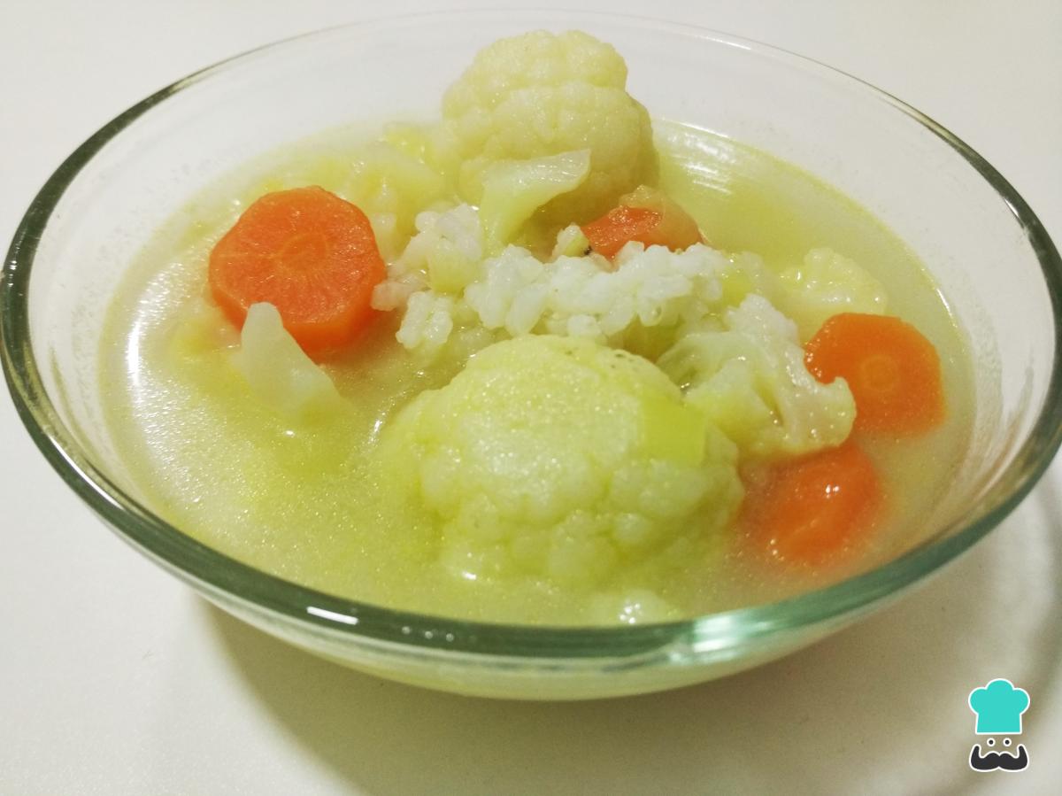 Receta de Sopa de coliflor con arroz