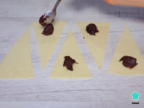 Receta de Croissants con masa de hojaldre - Paso 3