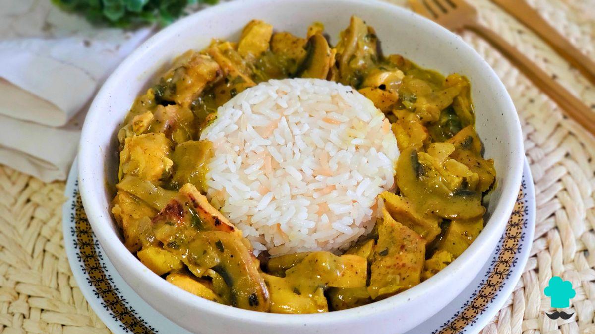 Receta de Arroz con pollo al curry y champiñones: fácil, sabroso y perfecto para tu menú semanal